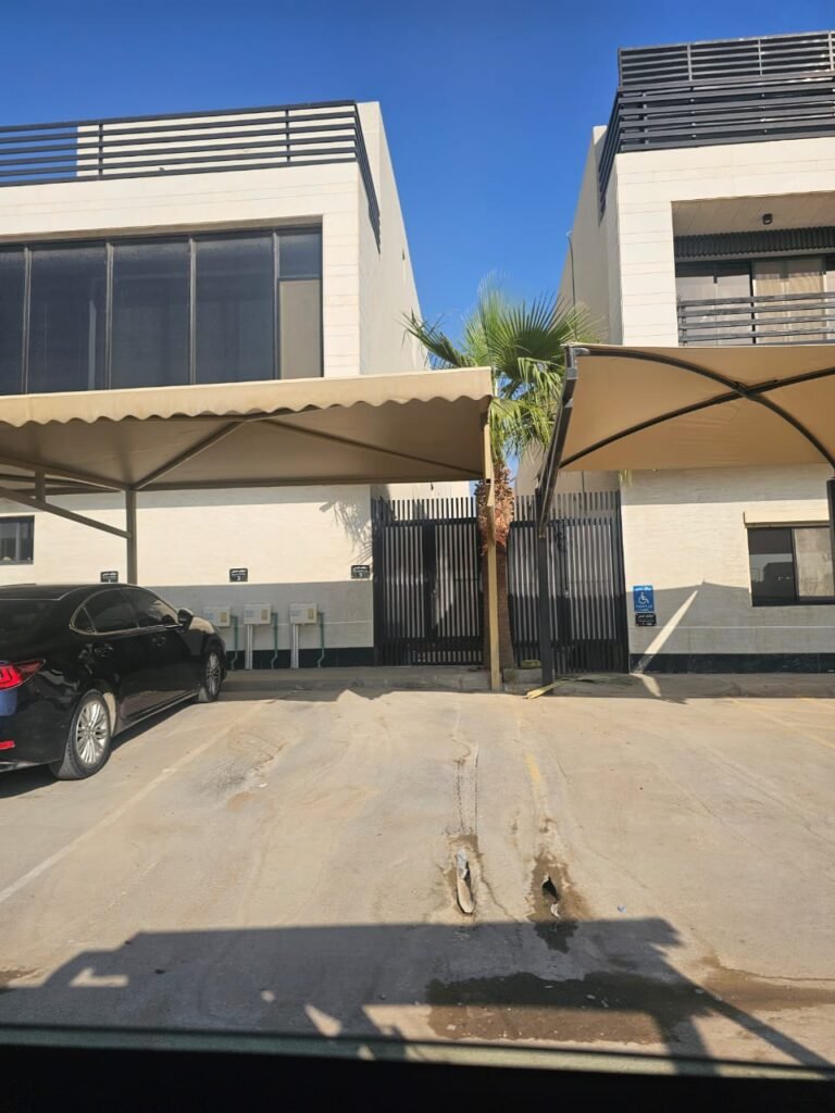 مظلات وسواتر الجنوب بالمملكة