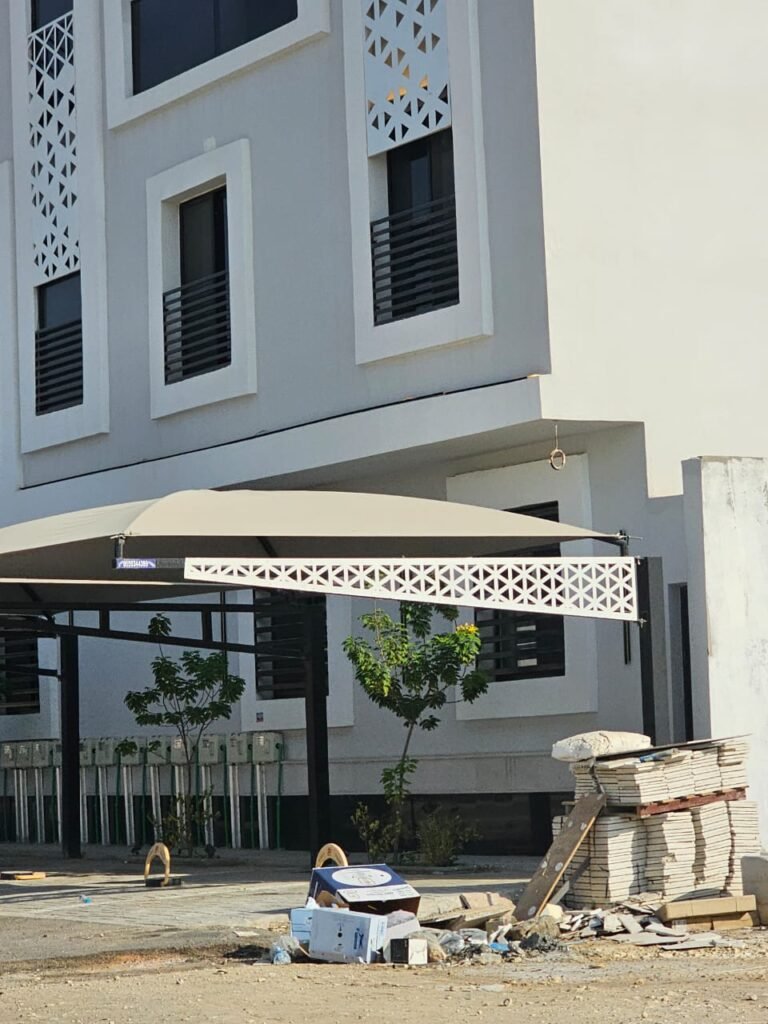 مظلات وسواتر الجنوب بالمملكة