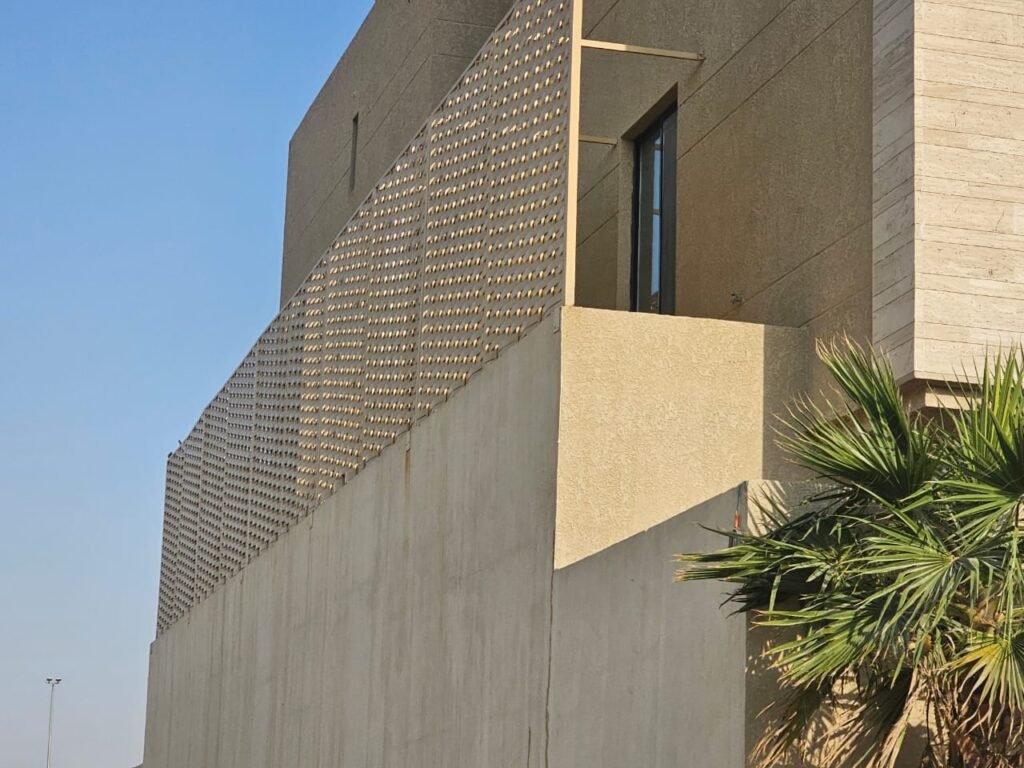 مظلات وسواتر الجنوب بالمملكة