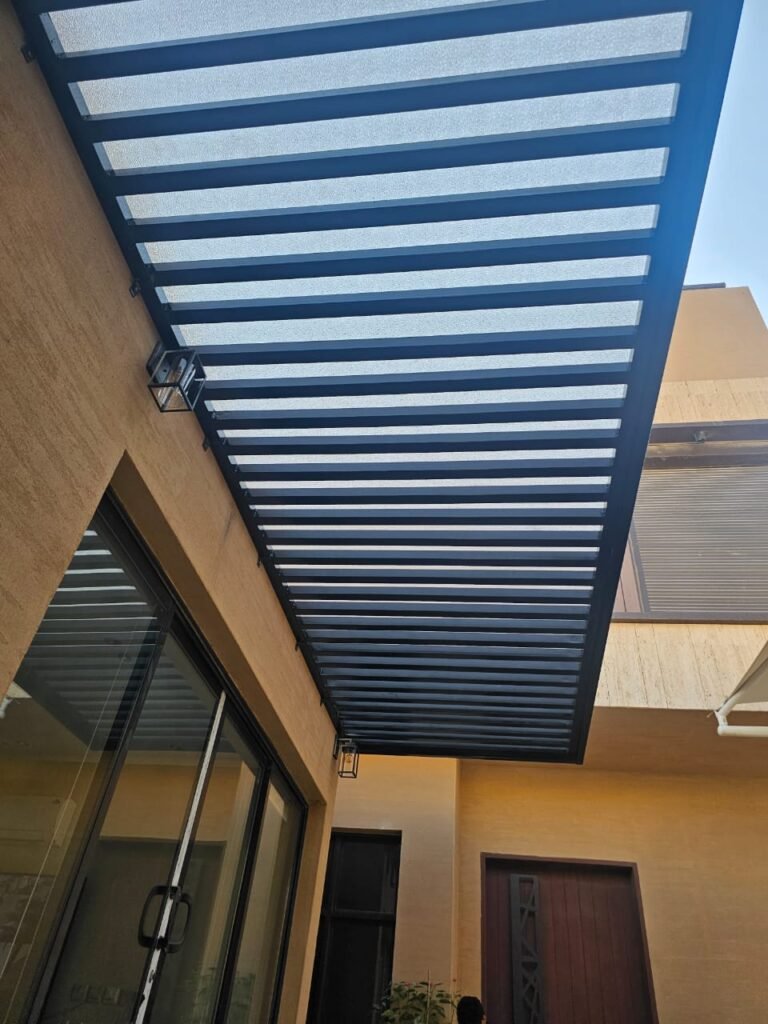 مظلات وسواتر الجنوب بالمملكة